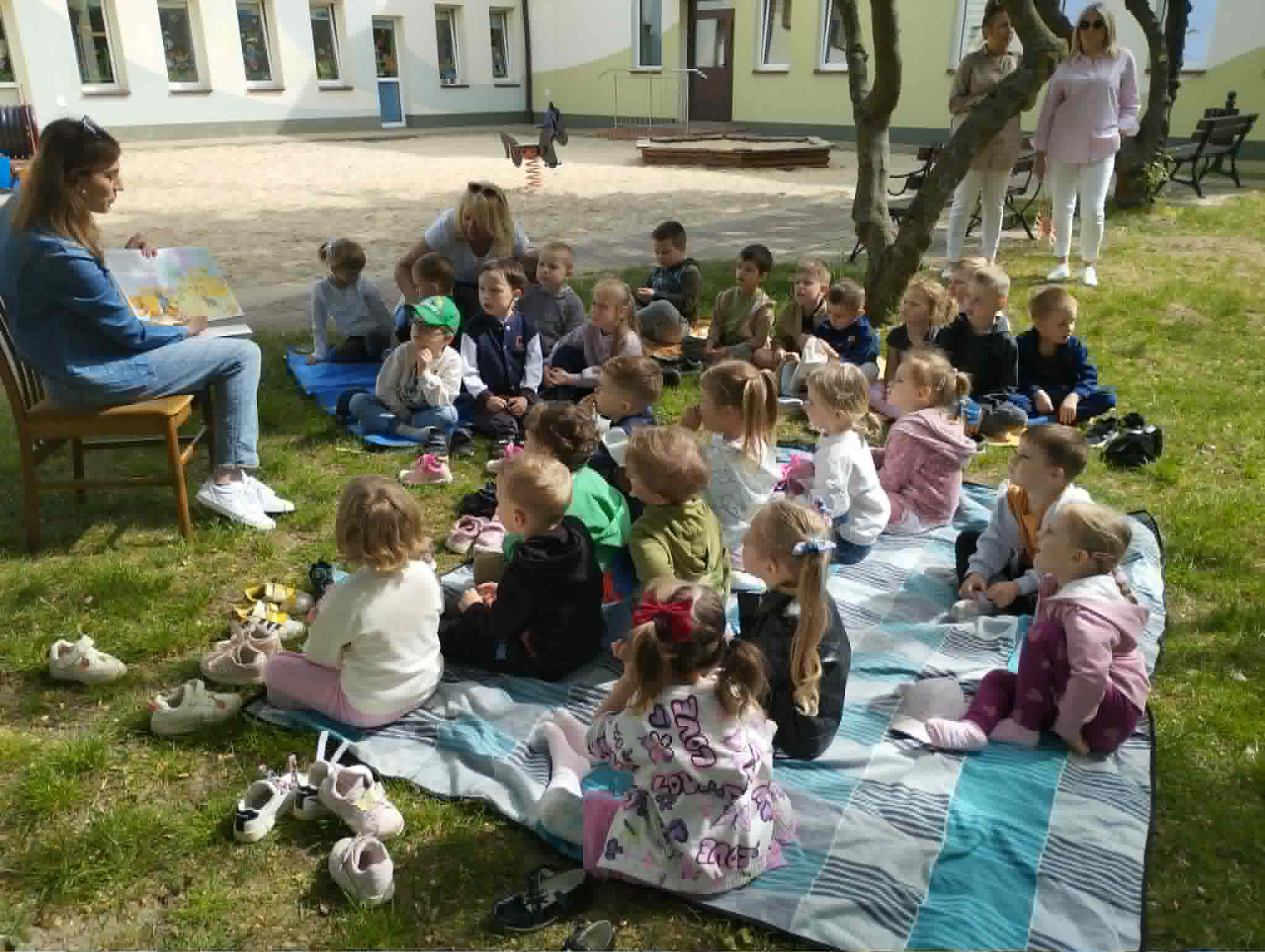 Czytanie w&nbsp;plenerze 