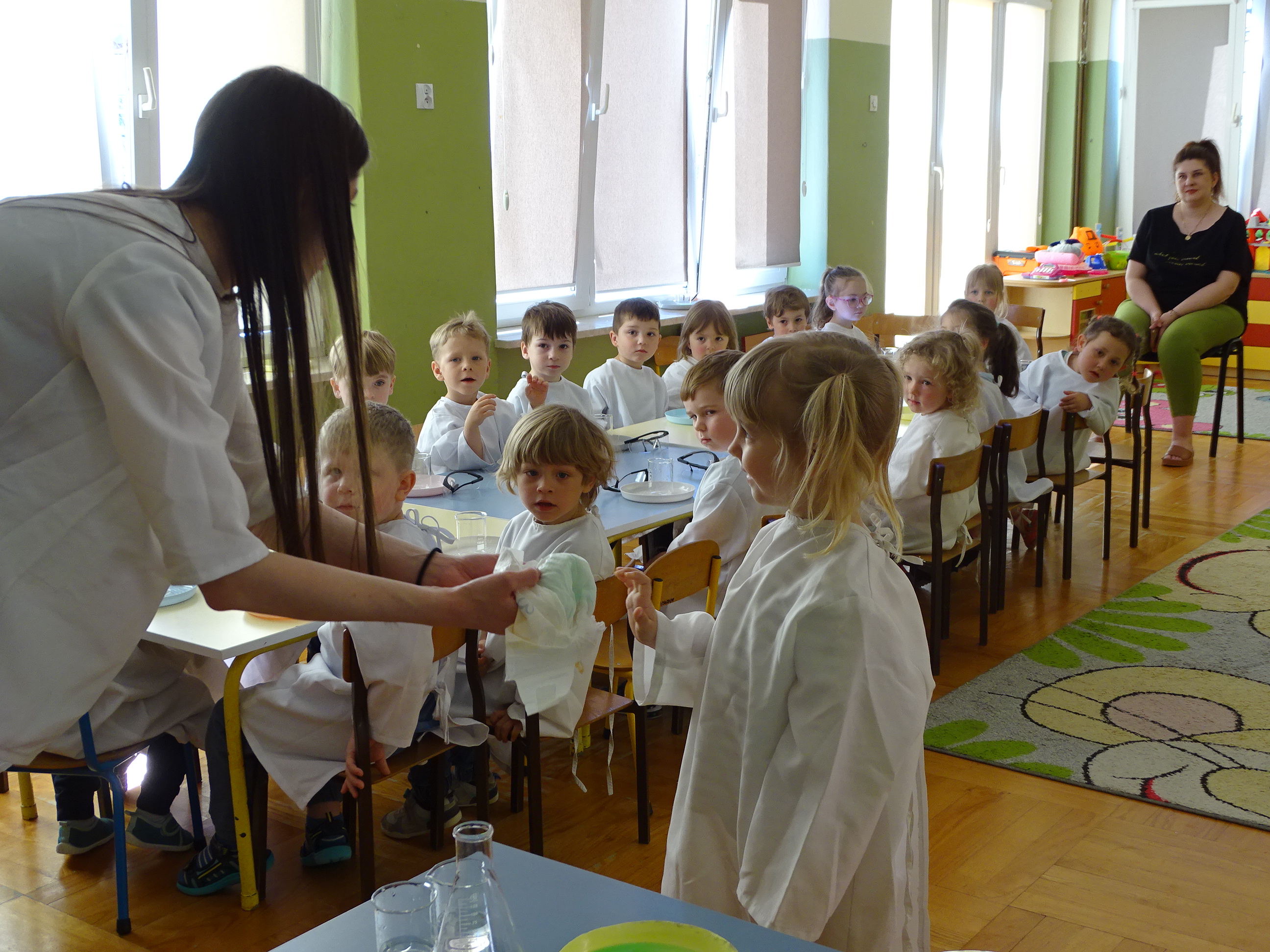 zajęcia chemiczne dl przedszkolak&oacute;w
