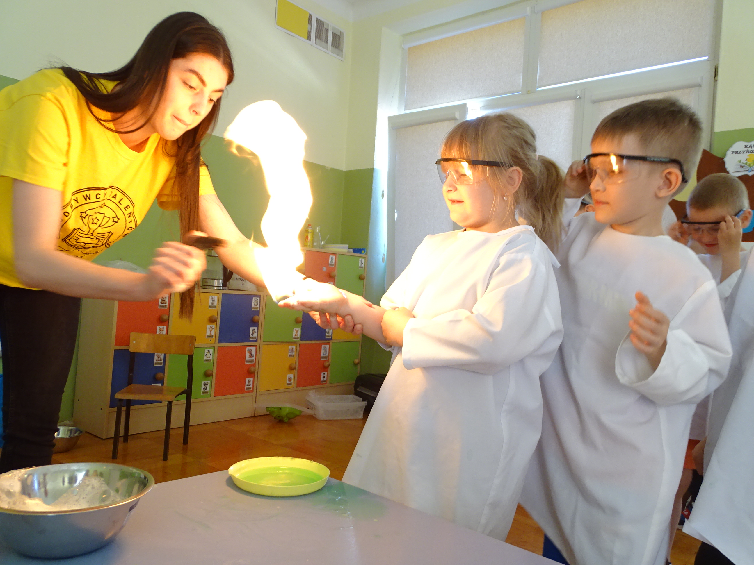 zajęcia chemiczne dl przedszkolak&oacute;w