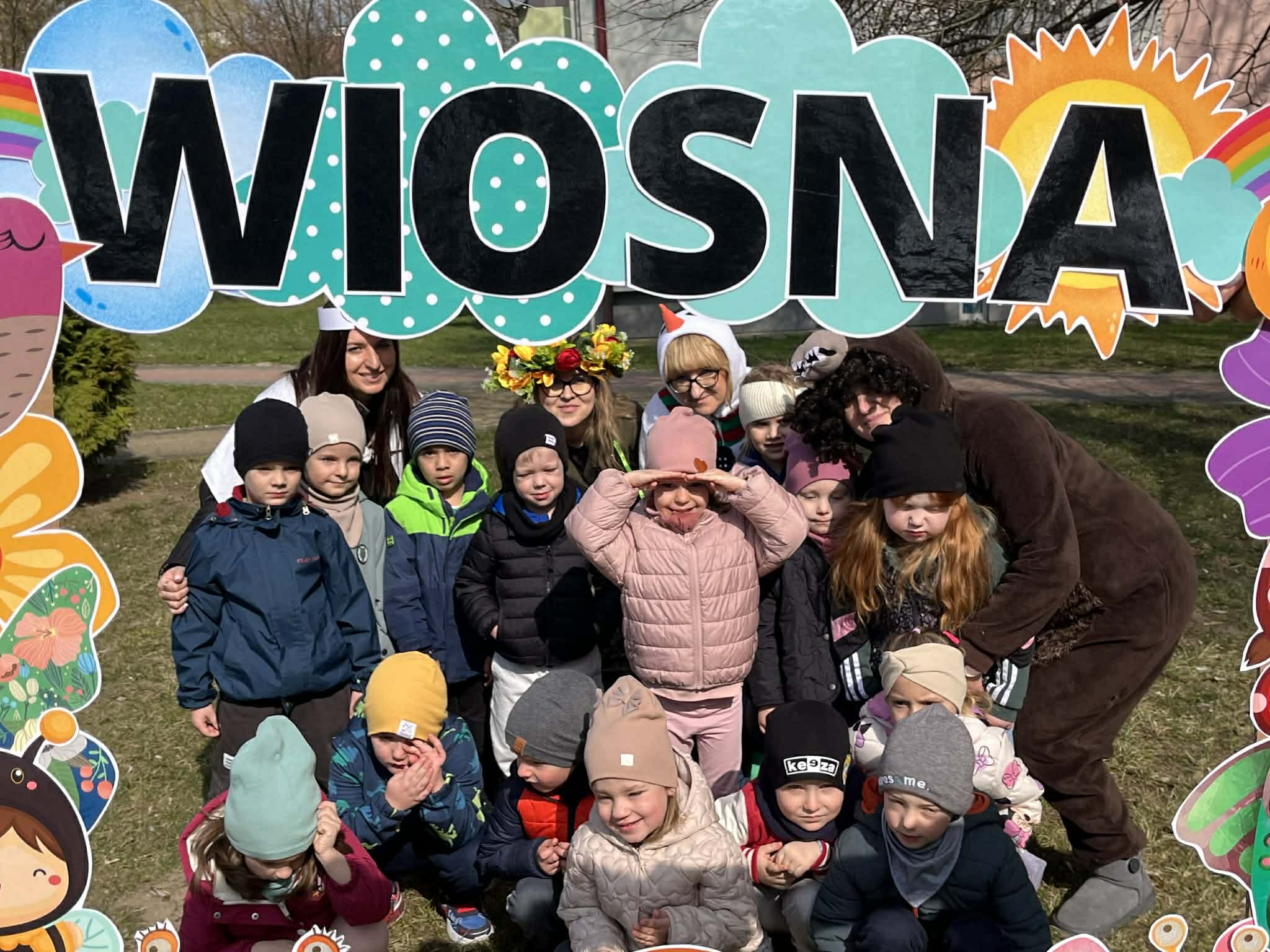 Radosne powitanie wiosny w&nbsp;Przedszkolu Publicznym w&nbsp;Połańcu. Wiosna w&nbsp;końcu do nas zawitała! 