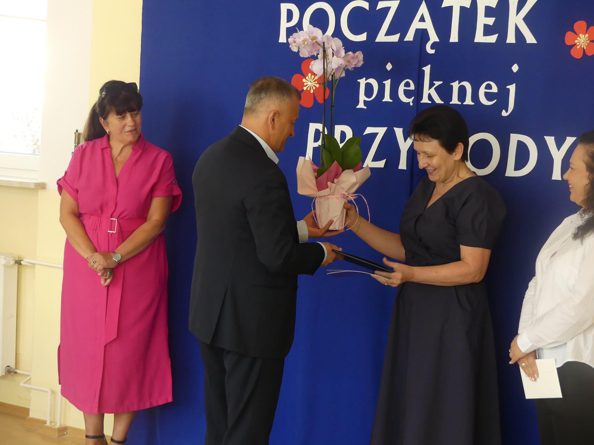 Zdjęcie z&nbsp;pożegnania emeryta