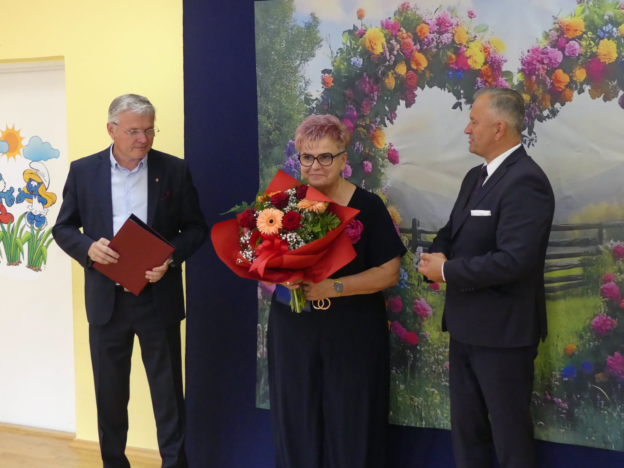 Zdjęcie z&nbsp;pożegnania emeryta