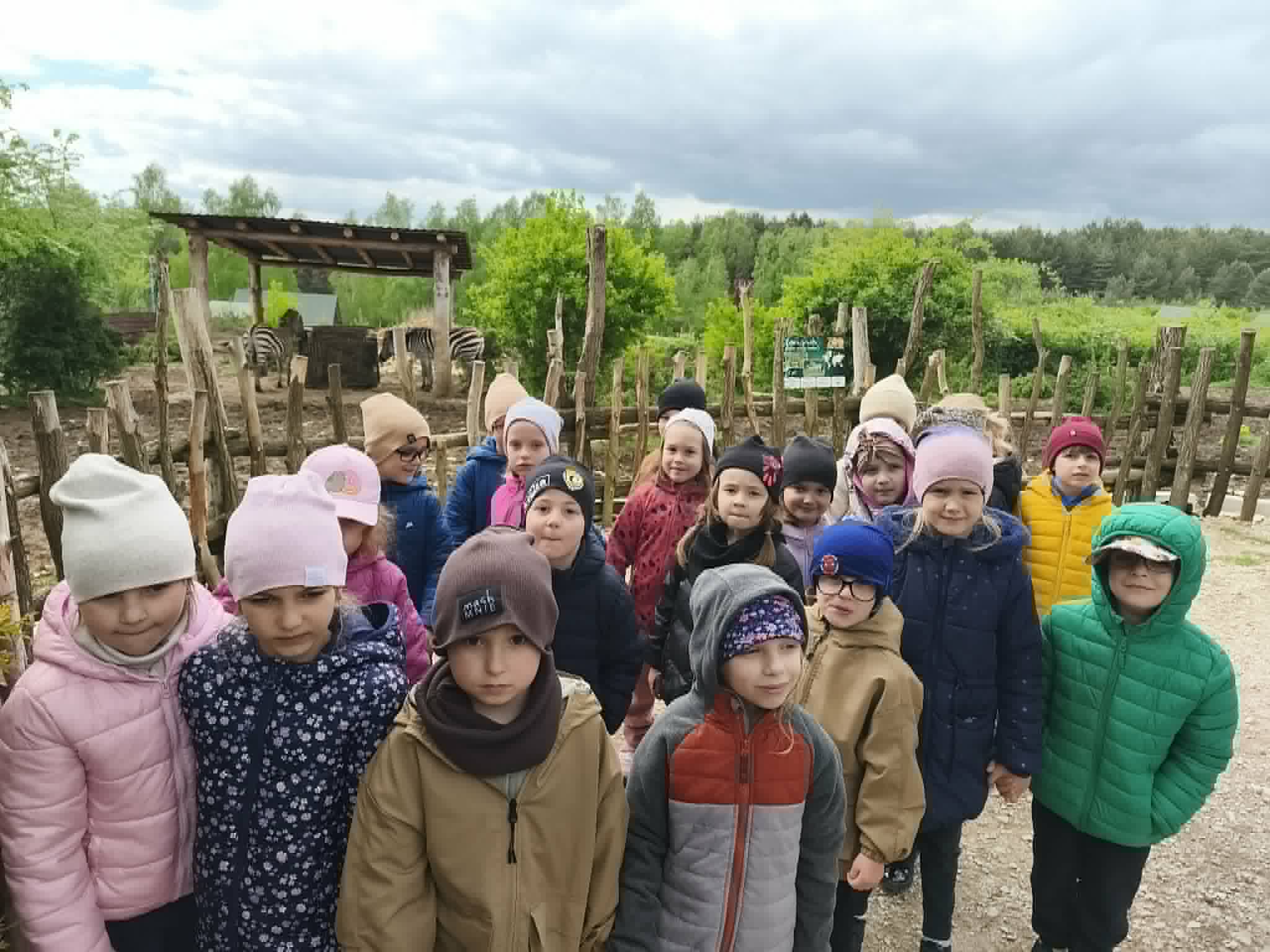 Wycieczka dzieci z&nbsp;przedszkola do ZOO